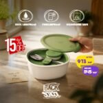 Lunchbox with flatware set